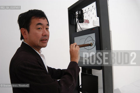 VENEZIA 09/09/04   - 9¡ MOSTRA INTERNAZIONALE DI ARCHITETTURA - BIENNALE ARCHITETTURA :  PADIGLIONE ITALIA  : LARCHITETTO KENGO KUMA ©Graziano Arici/Rosebud2