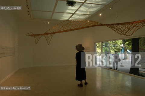 VENEZIA 09/09/04   - 9¡ MOSTRA INTERNAZIONALE DI ARCHITETTURA - BIENNALE ARCHITETTURA : PADIGLIONE USA - REISER +  UMEMOTO : RUHR ARCHITECTURE P.C.