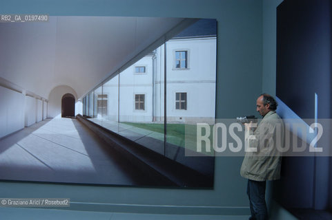 VENEZIA 09/09/04   - 9¡ MOSTRA INTERNAZIONALE DI ARCHITETTURA - BIENNALE ARCHITETTURA :  PADIGLIONE GRAN BRETAGNA INSTALLAZIONE DI JOHN PAWSON ©Graziano Arici/Rosebud2