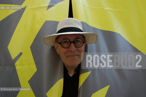 VENEZIA 09/09/04   - 9¡ MOSTRA INTERNAZIONALE DI ARCHITETTURA - BIENNALE ARCHITETTURA :  PADIGLIONE GRAN BRETAGNA LARCHITETTO INGLESE PEETER COOK. ©Graziano Arici/Rosebud2