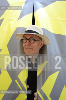 VENEZIA 09/09/04   - 9¡ MOSTRA INTERNAZIONALE DI ARCHITETTURA - BIENNALE ARCHITETTURA :  PADIGLIONE GRAN BRETAGNA LARCHITETTO INGLESE PEETER COOK. ©Graziano Arici/Rosebud2