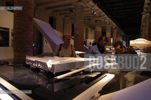 VENEZIA 09/09/04   - 9¡ MOSTRA INTERNAZIONALE DI ARCHITETTURA - BIENNALE ARCHITETTURA :  PROGETTI ESPOSI ALLE CORDERIE  ©Graziano Arici/Rosebud2 ARSENALE