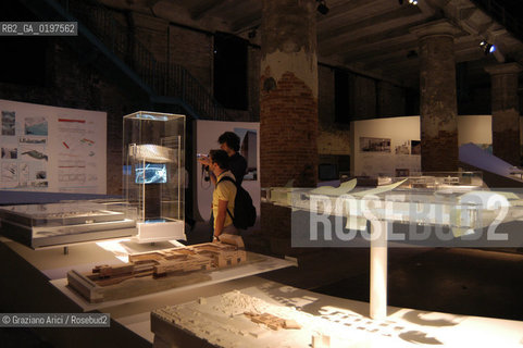 VENEZIA 09/09/04   - 9¡ MOSTRA INTERNAZIONALE DI ARCHITETTURA - BIENNALE ARCHITETTURA :  PROGETTI ESPOSI ALLE CORDERIE  ©Graziano Arici/Rosebud2 ARSENALE