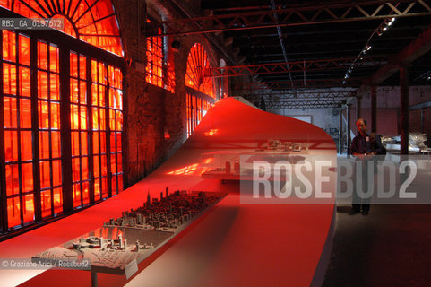 VENEZIA 09/09/04   - 9¡ MOSTRA INTERNAZIONALE DI ARCHITETTURA - BIENNALE ARCHITETTURA IL DIRETTORE ARCHITETTO KURT FOSTER  ©Graziano Arici/Rosebud2  ARSENALE