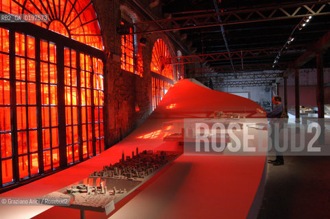 VENEZIA 09/09/04   - 9¡ MOSTRA INTERNAZIONALE DI ARCHITETTURA - BIENNALE ARCHITETTURA IL DIRETTORE ARCHITETTO KURT FOSTER  ©Graziano Arici/Rosebud2  ARSENALE