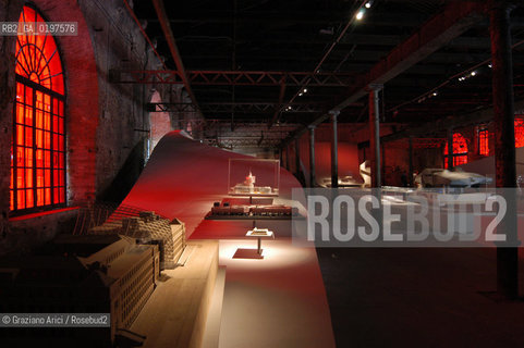 VENEZIA 09/09/04   - 9¡ MOSTRA INTERNAZIONALE DI ARCHITETTURA - BIENNALE ARCHITETTURA :  PROGETTI ESPOSI ALLE ARTIGLIERIE  ©Graziano Arici/Rosebud2 ARSENALE