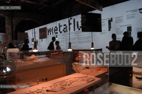 VENEZIA 09/09/04   - 9¡ MOSTRA INTERNAZIONALE DI ARCHITETTURA - BIENNALE ARCHITETTURA :  METAFLUX NUOVA ARCHITETTURA PORTOGHESE  ©Graziano Arici/Rosebud2 ARSENALE