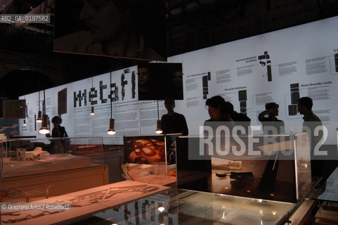 VENEZIA 09/09/04   - 9¡ MOSTRA INTERNAZIONALE DI ARCHITETTURA - BIENNALE ARCHITETTURA :  METAFLUX NUOVA ARCHITETTURA PORTOGHESE  ©Graziano Arici/Rosebud2 ARSENALE