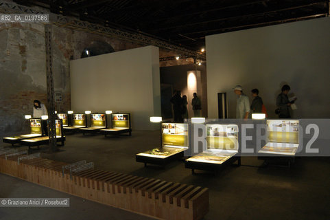 VENEZIA 09/09/04   - 9¡ MOSTRA INTERNAZIONALE DI ARCHITETTURA - BIENNALE ARCHITETTURA : NUOVA ARCHITETTURA SCOZZESE