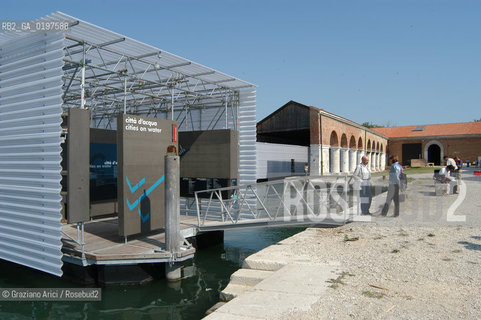 VENEZIA 09/09/04   - 9¡ MOSTRA INTERNAZIONALE DI ARCHITETTURA - BIENNALE ARCHITETTURA :  PADIGLIONE DELLE CITTA DACQUA  ©Graziano Arici/Rosebud2 ARSENALE