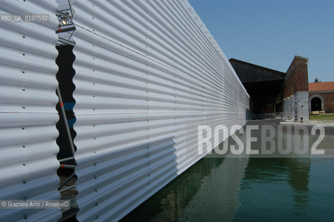 VENEZIA 09/09/04   - 9¡ MOSTRA INTERNAZIONALE DI ARCHITETTURA - BIENNALE ARCHITETTURA :  PADIGLIONE DELLE CITTA DACQUA  ©Graziano Arici/Rosebud2 ARSENALE