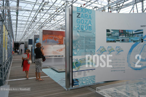 VENEZIA 09/09/04   - 9¡ MOSTRA INTERNAZIONALE DI ARCHITETTURA - BIENNALE ARCHITETTURA :  PADIGLIONE DELLE CITTA DACQUA  ©Graziano Arici/Rosebud2 ARSENALE