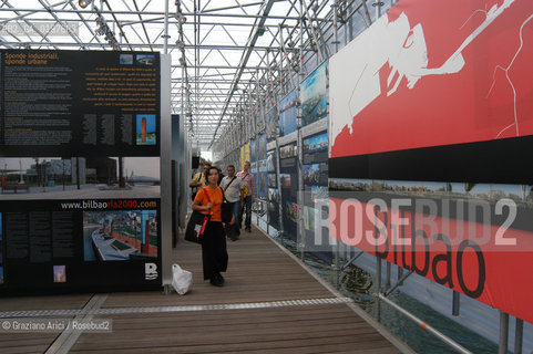 VENEZIA 09/09/04   - 9¡ MOSTRA INTERNAZIONALE DI ARCHITETTURA - BIENNALE ARCHITETTURA :  PADIGLIONE DELLE CITTA DACQUA  ©Graziano Arici/Rosebud2 ARSENALE
