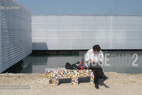 VENEZIA 09/09/04   - 9¡ MOSTRA INTERNAZIONALE DI ARCHITETTURA - BIENNALE ARCHITETTURA :  PADIGLIONE DELLE CITTA DACQUA  ©Graziano Arici/Rosebud2 ARSENALE