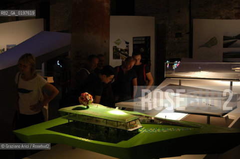 VENEZIA 09/09/04   - 9¡ MOSTRA INTERNAZIONALE DI ARCHITETTURA - BIENNALE ARCHITETTURA : PROGETTI ESPOSTI ALLE CORDERIE  ©Graziano Arici/Rosebud2 ARSENALE