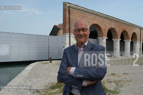 VENEZIA 09/09/04   - 9¡ MOSTRA INTERNAZIONALE DI ARCHITETTURA - BIENNALE ARCHITETTURA IL DIRETTORE ARCHITETTO KURT FOSTER  ©Graziano Arici/Rosebud2  ARSENALE