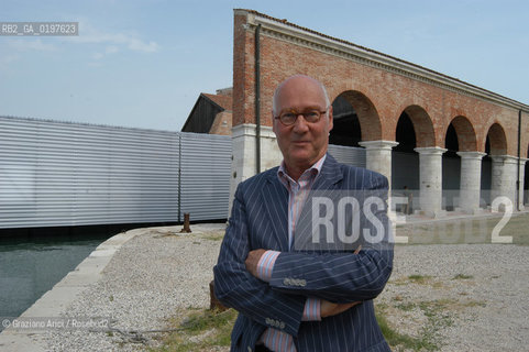 VENEZIA 09/09/04   - 9¡ MOSTRA INTERNAZIONALE DI ARCHITETTURA - BIENNALE ARCHITETTURA IL DIRETTORE ARCHITETTO KURT FOSTER  ©Graziano Arici/Rosebud2  ARSENALE
