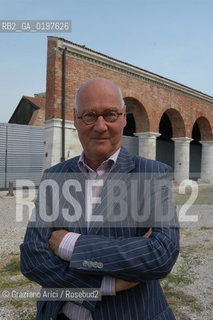 VENEZIA 09/09/04   - 9¡ MOSTRA INTERNAZIONALE DI ARCHITETTURA - BIENNALE ARCHITETTURA IL DIRETTORE ARCHITETTO KURT FOSTER  ©Graziano Arici/Rosebud2  ARSENALE