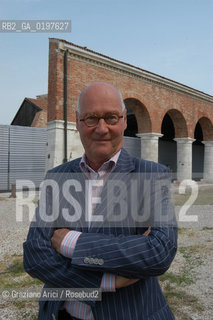 VENEZIA 09/09/04   - 9¡ MOSTRA INTERNAZIONALE DI ARCHITETTURA - BIENNALE ARCHITETTURA IL DIRETTORE ARCHITETTO KURT FOSTER  ©Graziano Arici/Rosebud2  ARSENALE