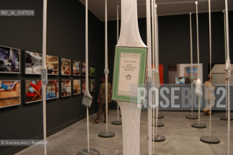 VENEZIA 09/09/04   - 9¡ MOSTRA INTERNAZIONALE DI ARCHITETTURA - BIENNALE ARCHITETTURA : UNIDENTITA PULVISCOLARE DI PAOLO LANZI ©Graziano Arici/Rosebud2  ARSENALE