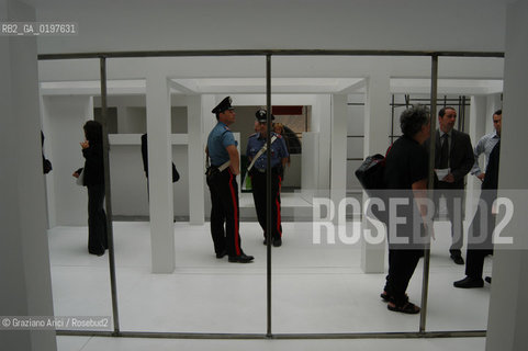 VENEZIA 09/09/04   - 9¡ MOSTRA INTERNAZIONALE DI ARCHITETTURA - BIENNALE ARCHITETTURA :  PADIGLIONE ITALIA : DIAGRAMS OF VIRTU INSTALLAZIONE  DI EISEMAN ARCHITECTS ©Graziano Arici/Rosebud2