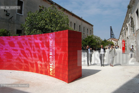 VENEZIA 09/09/04   - 9¡ MOSTRA INTERNAZIONALE DI ARCHITETTURA - BIENNALE ARCHITETTURA : ©Graziano Arici/Rosebud2  ARSENALE