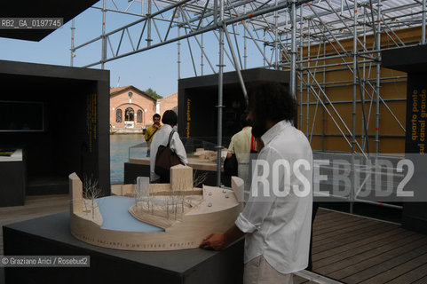 VENEZIA 09/09/04   - 9¡ MOSTRA INTERNAZIONALE DI ARCHITETTURA - BIENNALE ARCHITETTURA : IL PADIGLIONE DI CITTA DACQUA ©Graziano Arici/Rosebud2  ARSENALE