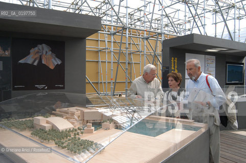 VENEZIA 09/09/04   - 9¡ MOSTRA INTERNAZIONALE DI ARCHITETTURA - BIENNALE ARCHITETTURA : IL PADIGLIONE DI CITTA DACQUA ©Graziano Arici/Rosebud2  ARSENALE