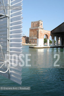 VENEZIA 09/09/04   - 9¡ MOSTRA INTERNAZIONALE DI ARCHITETTURA - BIENNALE ARCHITETTURA : IL PADIGLIONE DI CITTA DACQUA ©Graziano Arici/Rosebud2  ARSENALE