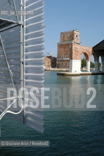 VENEZIA 09/09/04   - 9¡ MOSTRA INTERNAZIONALE DI ARCHITETTURA - BIENNALE ARCHITETTURA : IL PADIGLIONE DI CITTA DACQUA ©Graziano Arici/Rosebud2  ARSENALE