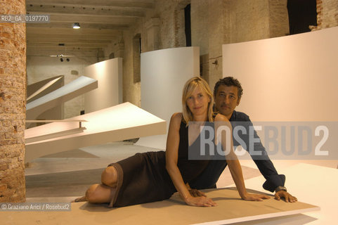 VENEZIA 30/08/04  - BIENNALE ARCHITETTURA :GLI ARCHITETTI HANY RASHID E LA MOGLIE LISE ANNE COUTURE ( ASYMPTOTE) ©Graziano Arici/Rosebud2 ARCHITETTO