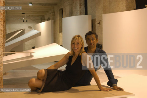 VENEZIA 30/08/04  - BIENNALE ARCHITETTURA :GLI ARCHITETTI HANY RASHID E LA MOGLIE LISE ANNE COUTURE ( ASYMPTOTE) ©Graziano Arici/Rosebud2 ARCHITETTO