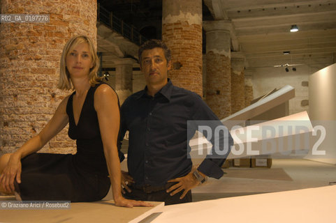 VENEZIA 30/08/04  - BIENNALE ARCHITETTURA :GLI ARCHITETTI HANY RASHID E LA MOGLIE LISE ANNE COUTURE ( ASYMPTOTE) ©Graziano Arici/Rosebud2 ARCHITETTO