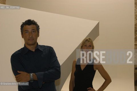 VENEZIA 30/08/04  - BIENNALE ARCHITETTURA :GLI ARCHITETTI HANY RASHID E LA MOGLIE LISE ANNE COUTURE ( ASYMPTOTE) ©Graziano Arici/Rosebud2 ARCHITETTO