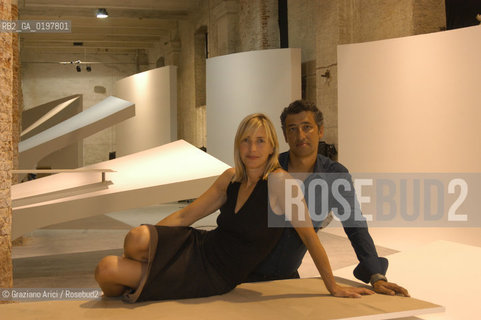 VENEZIA 30/08/04  - BIENNALE ARCHITETTURA :GLI ARCHITETTI HANY RASHID E LA MOGLIE LISE ANNE COUTURE ( ASYMPTOTE) ©Graziano Arici/Rosebud2 ARCHITETTO