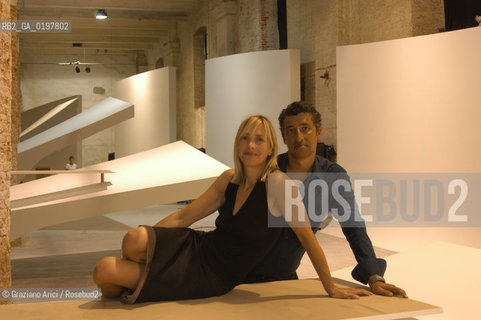 VENEZIA 30/08/04  - BIENNALE ARCHITETTURA :GLI ARCHITETTI HANY RASHID E LA MOGLIE LISE ANNE COUTURE ( ASYMPTOTE) ©Graziano Arici/Rosebud2 ARCHITETTO