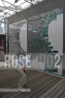 VENEZIA 9¡ BIENNALE ARCHITETTURA PADIGLIONE DI CITTA DACQUA © 2004 Graziano Arici/Rosebud2