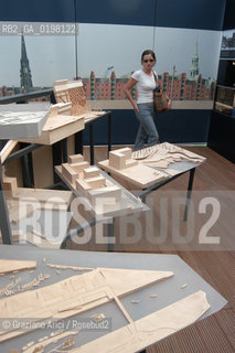 VENEZIA 9¡ BIENNALE ARCHITETTURA PADIGLIONE DI CITTA DACQUA © 2004 Graziano Arici/Rosebud2