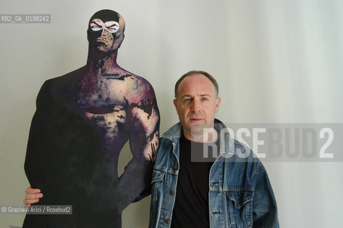 PORDENONE  IL DIEGNATORE DEI FUMETTI DI DIABOLIK EMANUELE BARISON - ©Graziano Arici/Rosebud2 COMICS