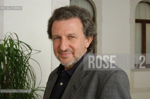 PORDENONE  LO SCIENZIATO E DIVULGATORE SCIENTIFICO PIERGIORGIO ODIFREDDI - © 20004 Graziano Arici/Rosebud2 LETTERATURA