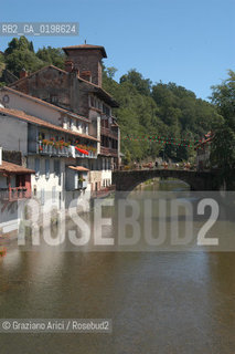 ( FRANCIA -FRANCE)  PAYS BASQUES ST-JEAN-DE-PIET-DE-PORT: A LITTLE TOWN ON THE WAY TO SANTIAGO DE COMPOSTELA   © 2004 Graziano Arici/Rosebud2 / GEO PELLEGRINAGGIO CAMINO PONTE ROMANICO.