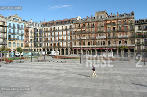 ( SPAGNA - SPAIN)    NAVARRA PAMPLONA - IRUNA. : PLAZA DEL CASTILLO © 2004 Graziano Arici/Rosebud2 / GEO