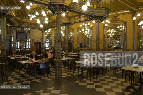 ( SPAGNA - SPAIN)    NAVARRA PAMPLONA - IRUNA. : THE CAFE IRUNA IN PLAZA DEL CASTILLO  © 2004 Graziano Arici/Rosebud2 / GEO HEMINGWAY