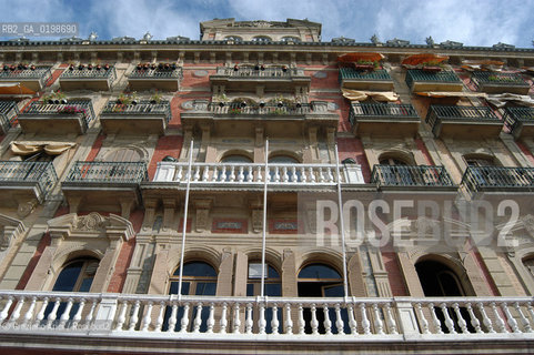 ( SPAGNA - SPAIN)    NAVARRA PAMPLONA - IRUNA. : PLAZA DEL CASTILLO © 2004 Graziano Arici/Rosebud2 / GEO