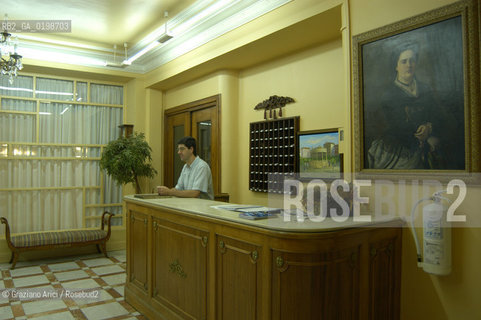 ( SPAGNA - SPAIN)    NAVARRA PAMPLONA - IRUNA. : HOTEL LA PERLA IN PLAZA DEL CASTILLO WHERE HEMINGWAY LIVED © 2004 Graziano Arici/Rosebud2 / GEO