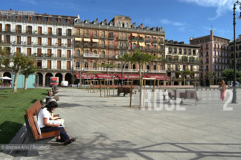 ( SPAGNA - SPAIN)    NAVARRA PAMPLONA - IRUNA. : PLAZA DEL CASTILLO © 2004 Graziano Arici/Rosebud2 / GEO