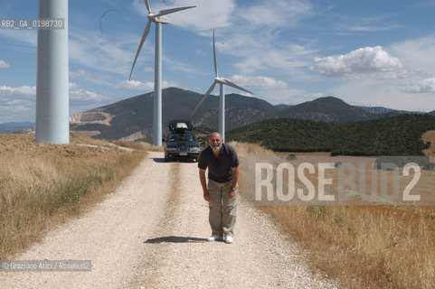 ( SPAGNA - SPAIN)    NAVARRA : WINDDMILL © 2004 Graziano Arici/Rosebud2 / GEO MULINI A VENTO ENERGIA EOLICA FIORE..