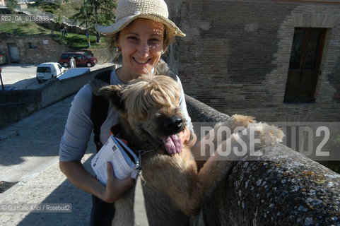( SPAGNA - SPAIN)    NAVARRA : ESTELLA : A  TOWN ON THE WAY TO SANTIAGO DE COMPOSTELA  PILGRIMS HOSTEL -  © 2004 Graziano Arici/Rosebud2 / GEO PELLEGRINAGGIO CAMINO CONCHIGLIA FIORE