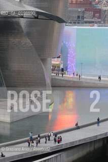 ( SPAGNA - SPAIN) BASQUE LAND VIZCAIA PAESI BASCHI : BILBAO : THE GUGGENHEIM MUSEUM DI FRANK GEHRY-  © 2004 Graziano Arici/Rosebud2 / GEO MUSEO ARCHITETTURA CONTEMPORANEA METALLO