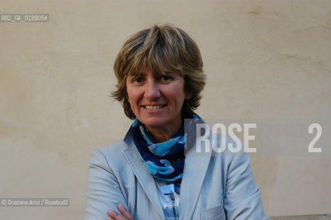 VENEZIA PREMIO CAMPIELLO LA SCRITTRICE PAOLA MASTROCOLA © 2004 Graziano Arici/Rosebud2 LETTERATURA